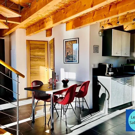 Logis Des Roches - 2 Vue Exceptionnelle - Le Petit Chevalet, Le Grand Sabouillon *
