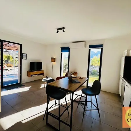 Logis Des Roches: Three With Exceptional Views Buis-les-Baronnies