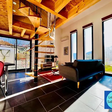 Logis Des Roches: Three With Exceptional Views Apartment Buis-les-Baronnies