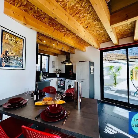 Logis Des Roches: Three With Exceptional Views *