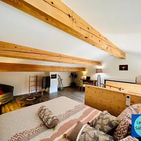 Logis Des Roches: Three With Exceptional Views *