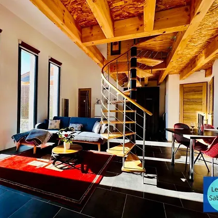Logis Des Roches: Three With Exceptional Views *