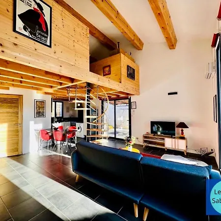 Logis Des Roches: Three With Exceptional Views * Buis-les-Baronnies