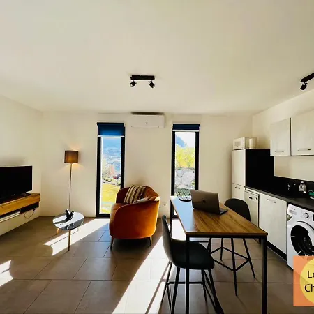 Logis Des Roches: Three With Exceptional Views Apartment *
