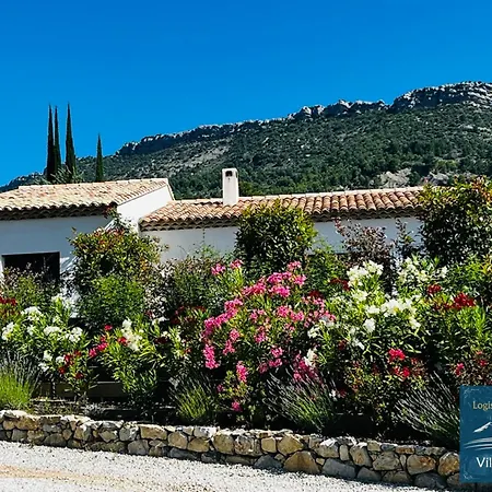 Logis Des Roches: Three With Exceptional Views Buis-les-Baronnies