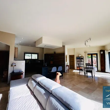 Logis Des Roches: Three With Exceptional Views Apartment Buis-les-Baronnies