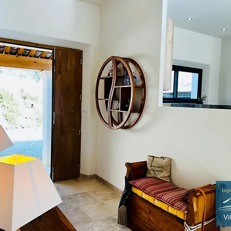 Logis Des Roches: Three With Exceptional Views * Buis-les-Baronnies